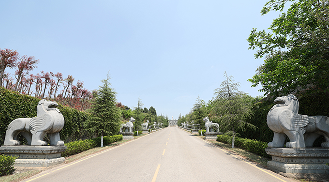 昆明青龙艺术陵园1