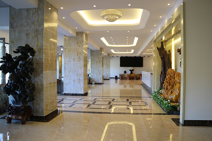 昆明青龙艺术陵园:东阁