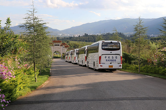 昆明青龙艺术陵园图片8